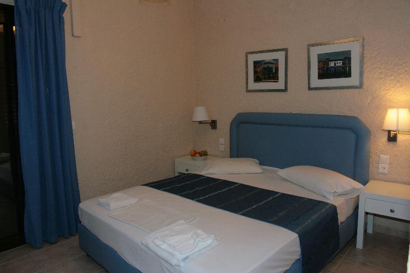 Perla Hotel Agia Pelagia Exterior foto